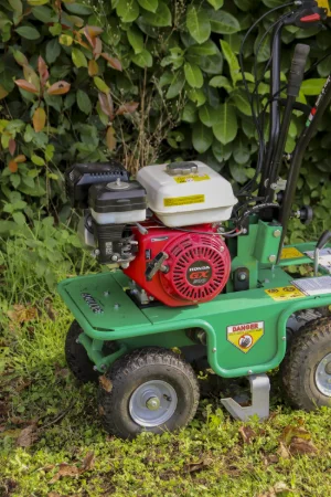 Levazolle 4WD four-wheel-drive turf lifter